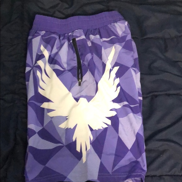 Logan Paul Brand Shorts - Picture 2 of 3